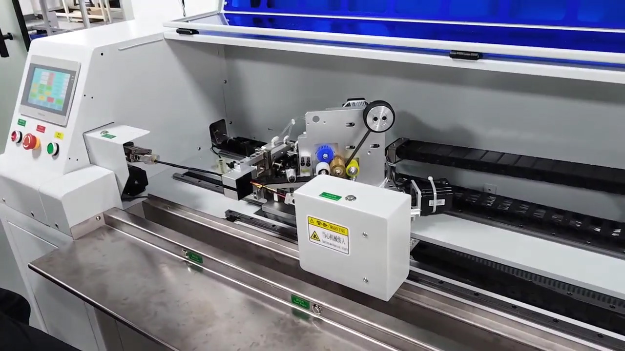 Máquina Envolvedora Automática de Cinta Adhesiva para Alambres Cortos - Envoltura Precisa para Longitudes Reducidas