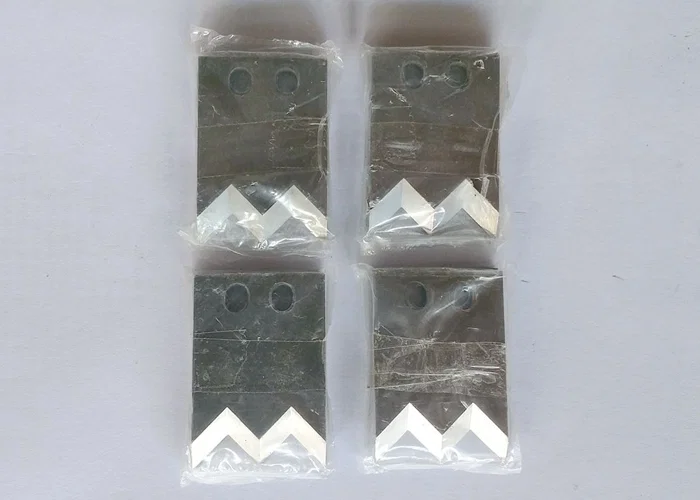 white steel Blade, tungsten steel Blade, flat groove Blade, for stripping machine Tungsten Steel Blade, High-Speed Steel Blade, Single Wire Tungsten Steel Blade, A Double-wire Tungsten Steel Blade, A Pair Of Terminal Blades, 3F Air Peeling Machine Blade, One Piece Of Single Wire High-Speed Steel Blade, One Piece Of Double-wire High-speed Steel Blade, 2000# Mold Blade, Coaxial Machine Blade, White Steel Blade Cuchilla de acero blanco, cuchilla de acero de tungsteno, cuchilla de ranura plana, para máquina peladora Cuchilla de acero de tungsteno, cuchilla de acero de alta velocidad, cuchilla de acero de tungsteno de un solo hilo, una cuchilla de acero de tungsteno de doble hilo, un par de cuchillas terminales, cuchilla de la máquina peladora de aire 3F, una pieza de cuchilla de acero de alta velocidad de un solo hilo, una pieza de cuchilla de acero de alta velocidad de doble hilo, cuchilla de molde 2000 #, Cuchilla de máquina coaxial, cuchilla de acero blanco