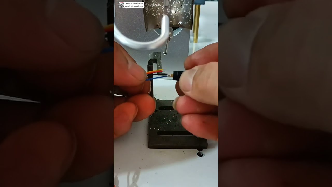 Máquina de Soldadura Semiautomática para Microconectores – Herramienta de Soldadura de Precisión para Juntas Minúsculas Impecables