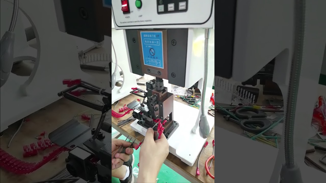 Máquina de Terminales 110V 2T para Exportación Pura - Video de Prueba #máquina #pelacables #fábrica