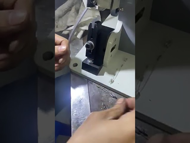 Máquina de Banda de Cobre para Motores Paso a Paso: Crimpado Silencioso de Núcleos de Cable y Lámparas de Neón, Incluye Molde