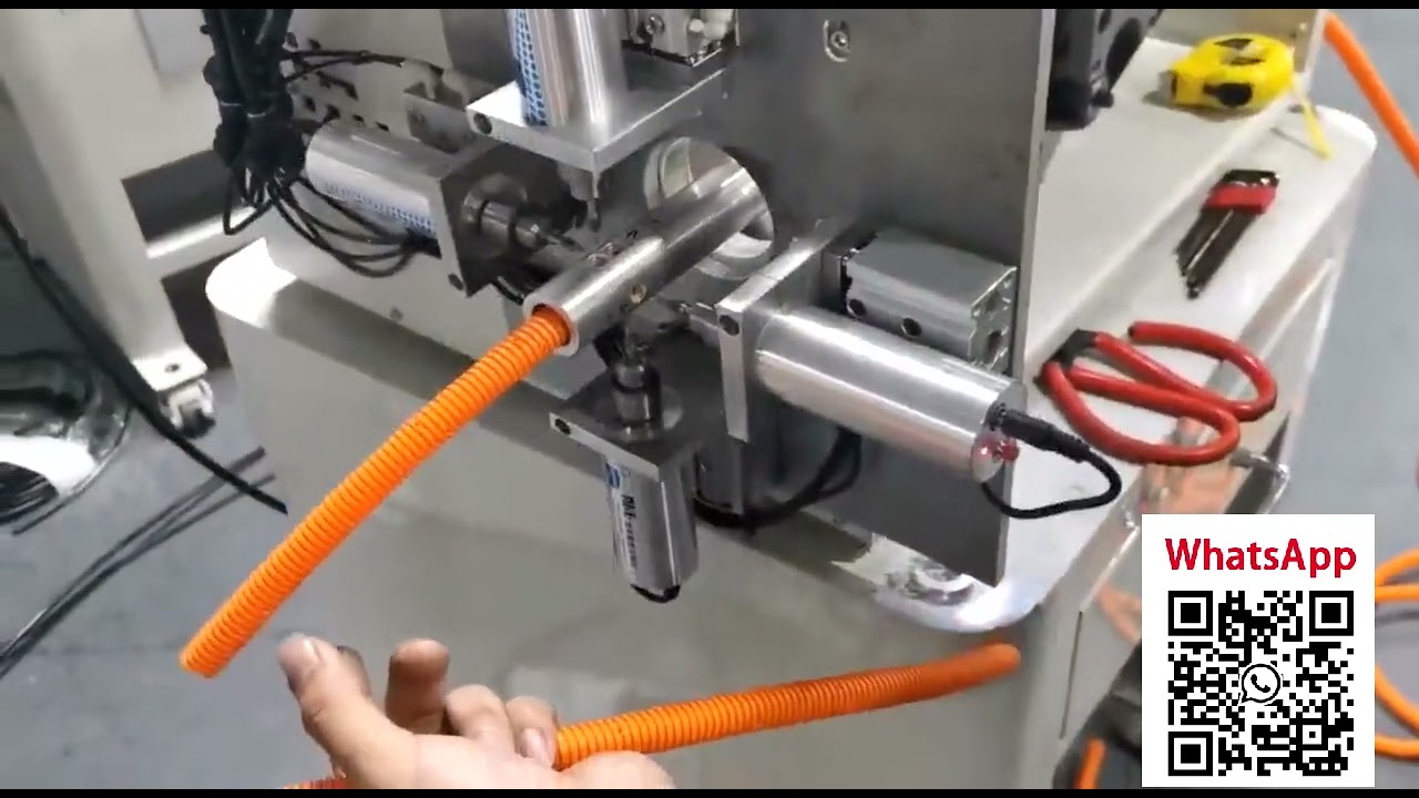 Máquina de Corte, Ranurado y Perforado de Tubos Corrugados