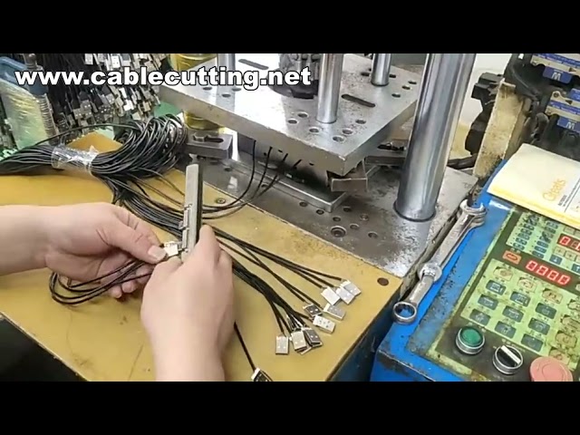 Molde de inyección para cable USB, conector y cableado | Fabricación precisa