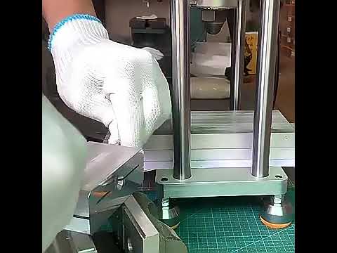 Máquina de Moldeo por Inyección de Plástico PP PE PC - Tamaño Pequeño 302-611 cm, Fabricación Compacta #maquinaria