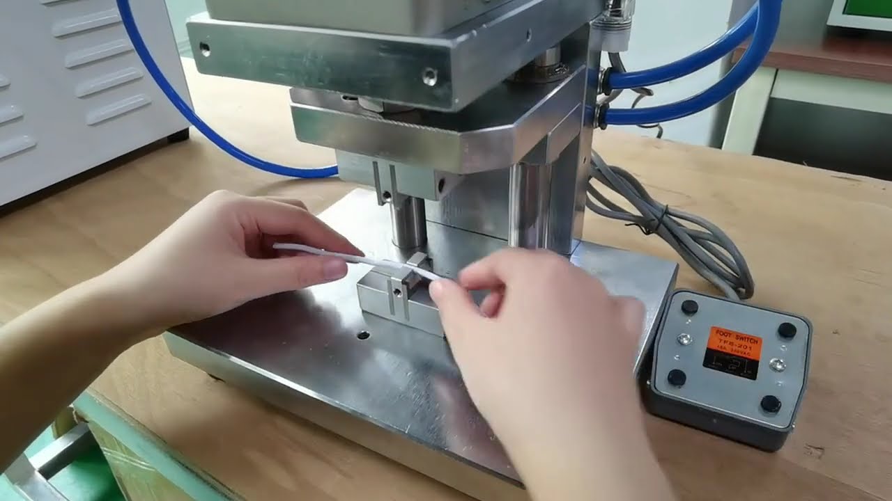 Máquina Semiautomática de Pelado Intermedio: Acción Precisa en la Parte Media del Cable