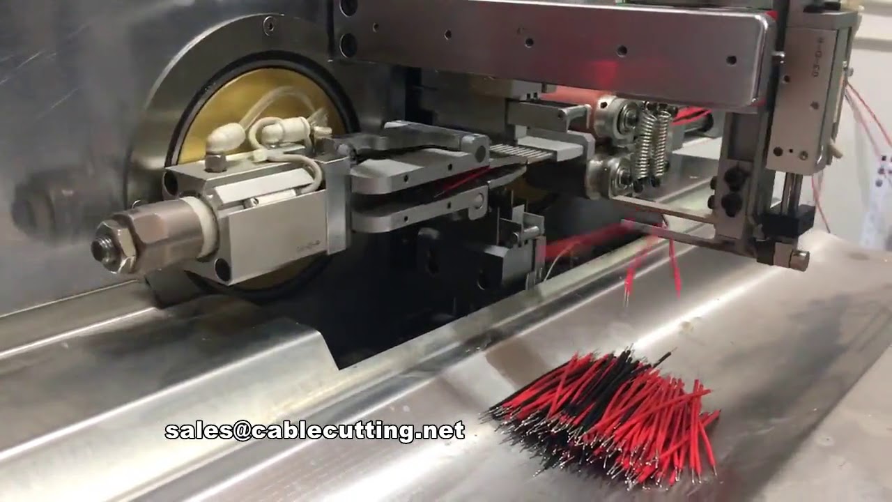 Máquina automática para cortar, pelar, trenzar y estañar cables