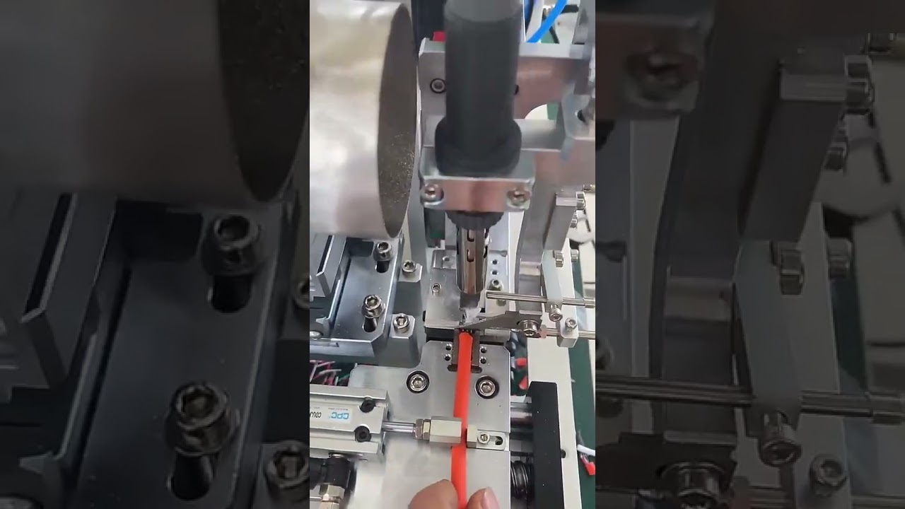 Máquina semiautomática multifuncional para soldar, cortar y pelar cables USB de datos