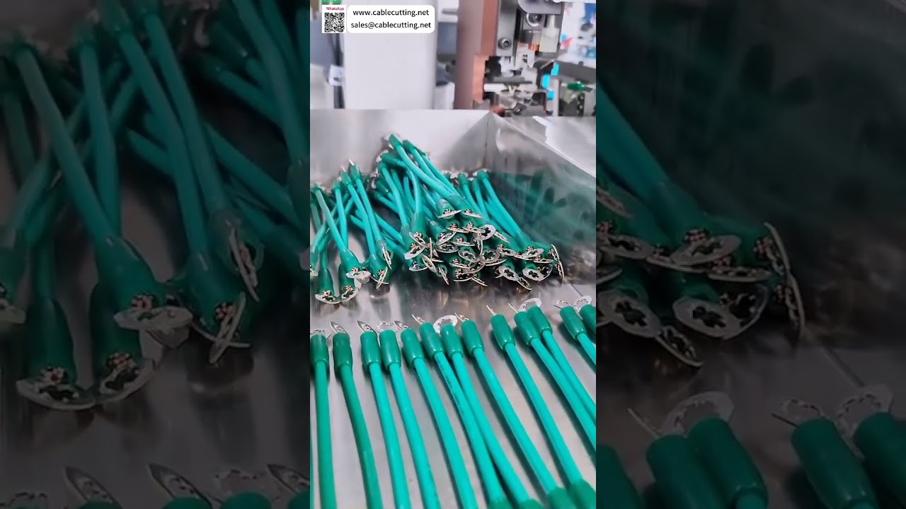 Máquina de Engaste e Inserción de Terminales de Doble Cabezal para Arneses de Cableado Automático