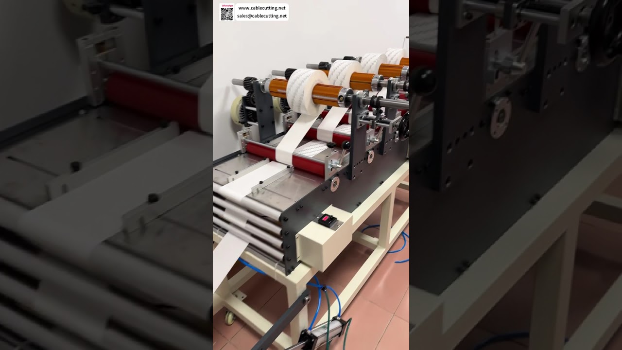 Máquina de Laminación de Pegatinas de Cuatro Capas con Alineación Borde a Borde y Sistemas de Corte Personalizados