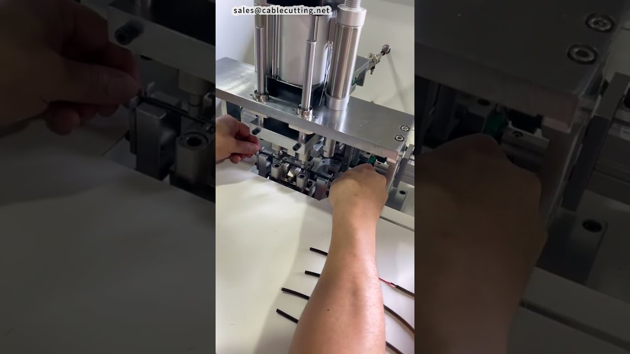 Máquina pelacables intermedia 303 Switch para cables redondos | Máquina CNC de fábrica